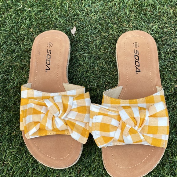 Soda Yellow Checkered Sandals - Picture 3 of 5